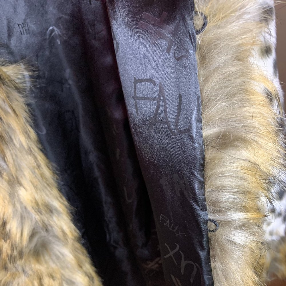 NWOT Fabulous Furs Faux Fur Coat XS - Picture 7 of 13
